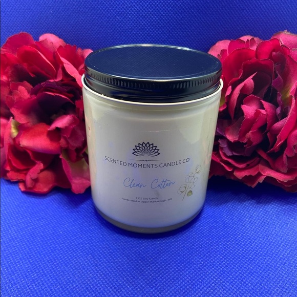 Handcrafted Parasoy 7 Oz Candle - Picture 1 of 2